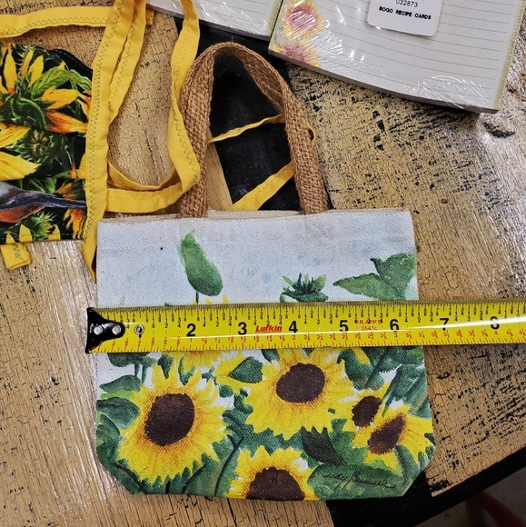 🌻 🐻  Sunflower & Bears Bundle part of bundle is NWT. - Picture 10 of 16